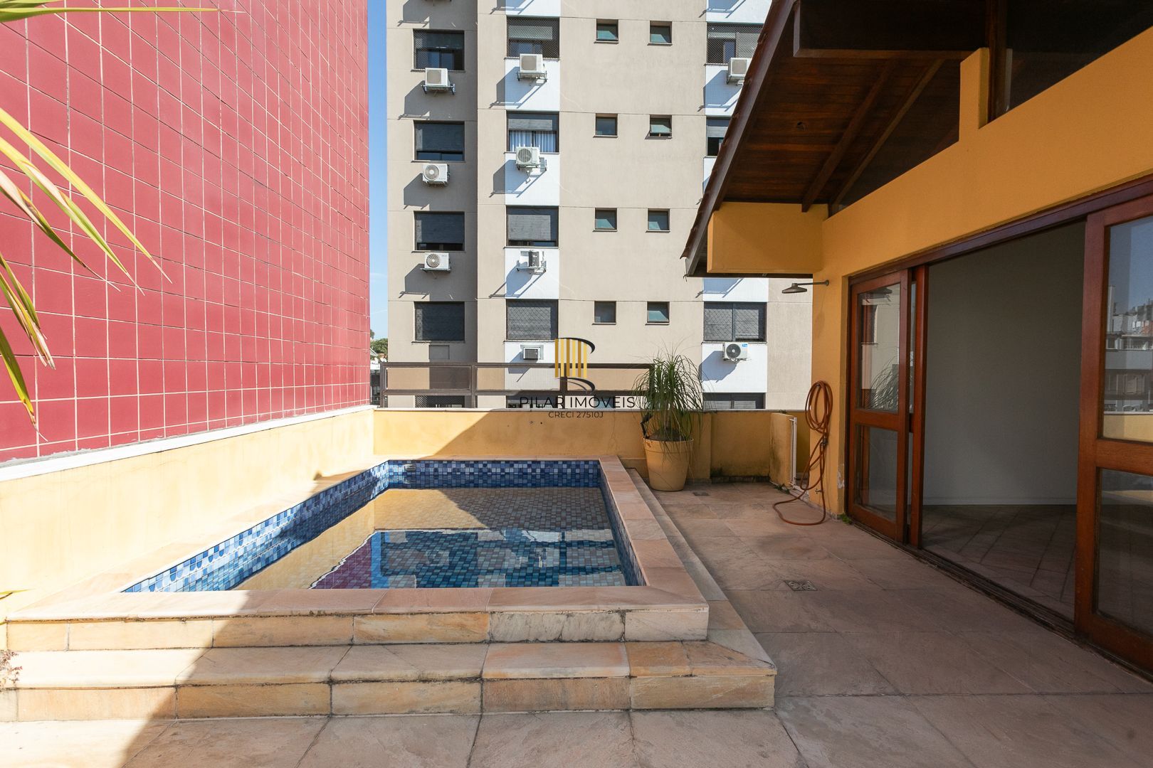 Cobertura dos sonhos em localização privilegiada!