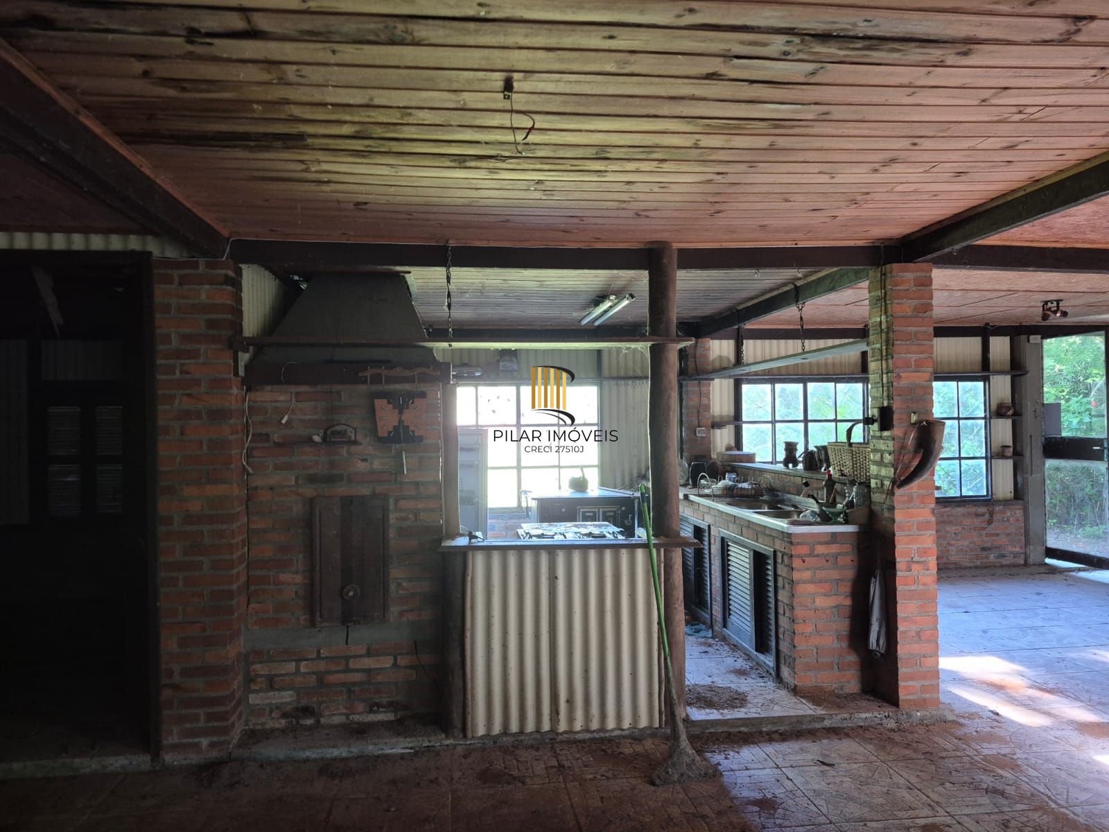 Sítio com 2.340m² em Viamão