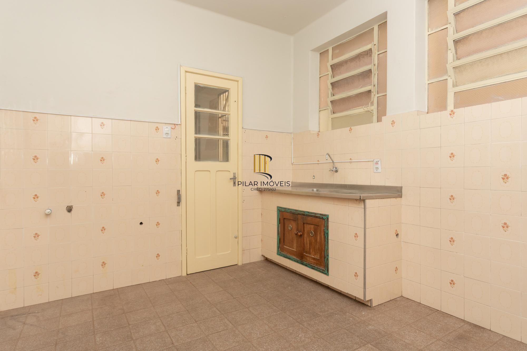 Apartamento à Venda – 74m² | 2 Dormitórios | Menino Deus – Porto Alegre/RS