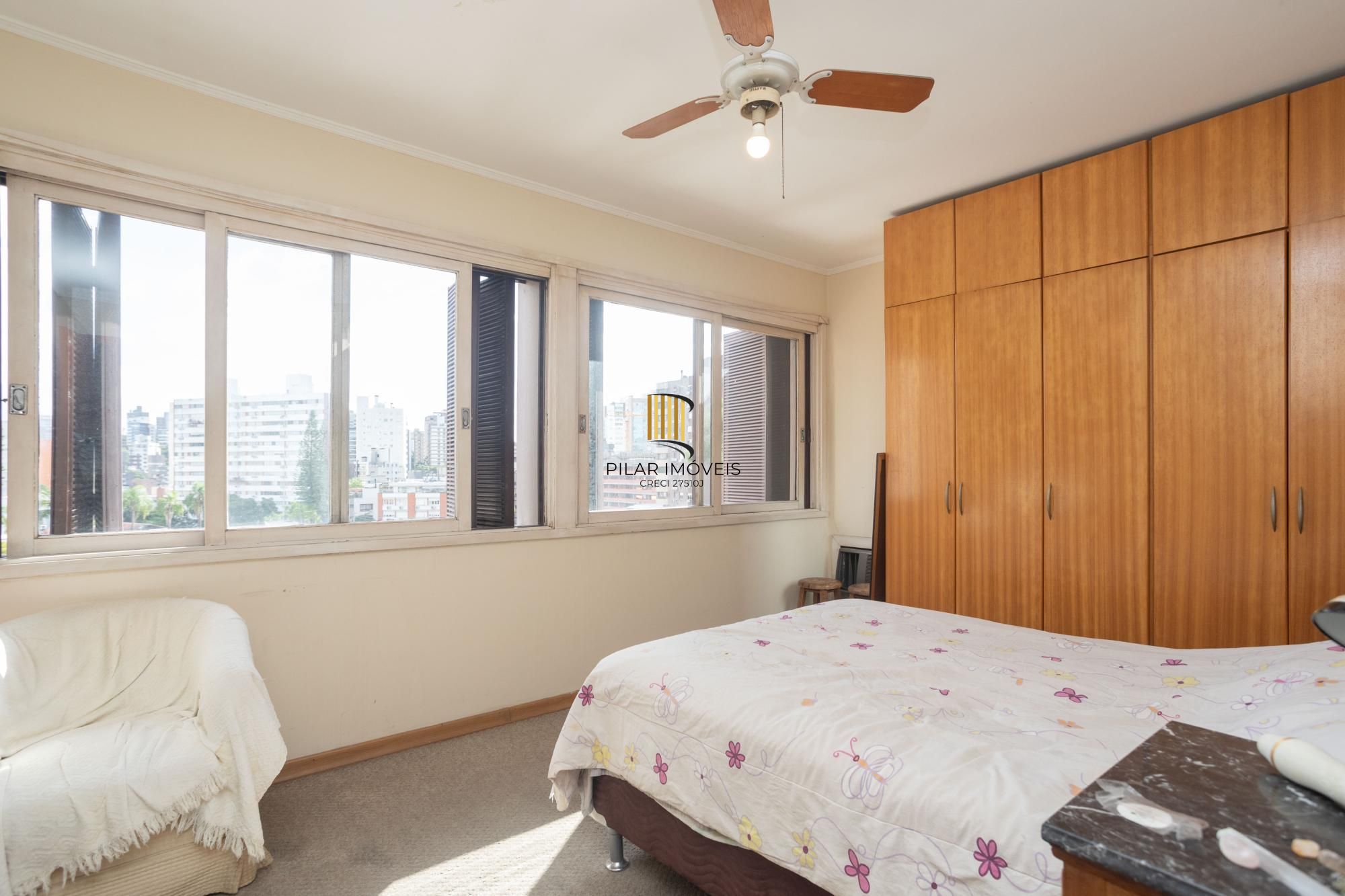 Cobertura na esquina da Nilo Peçanha com Carlos Gomes