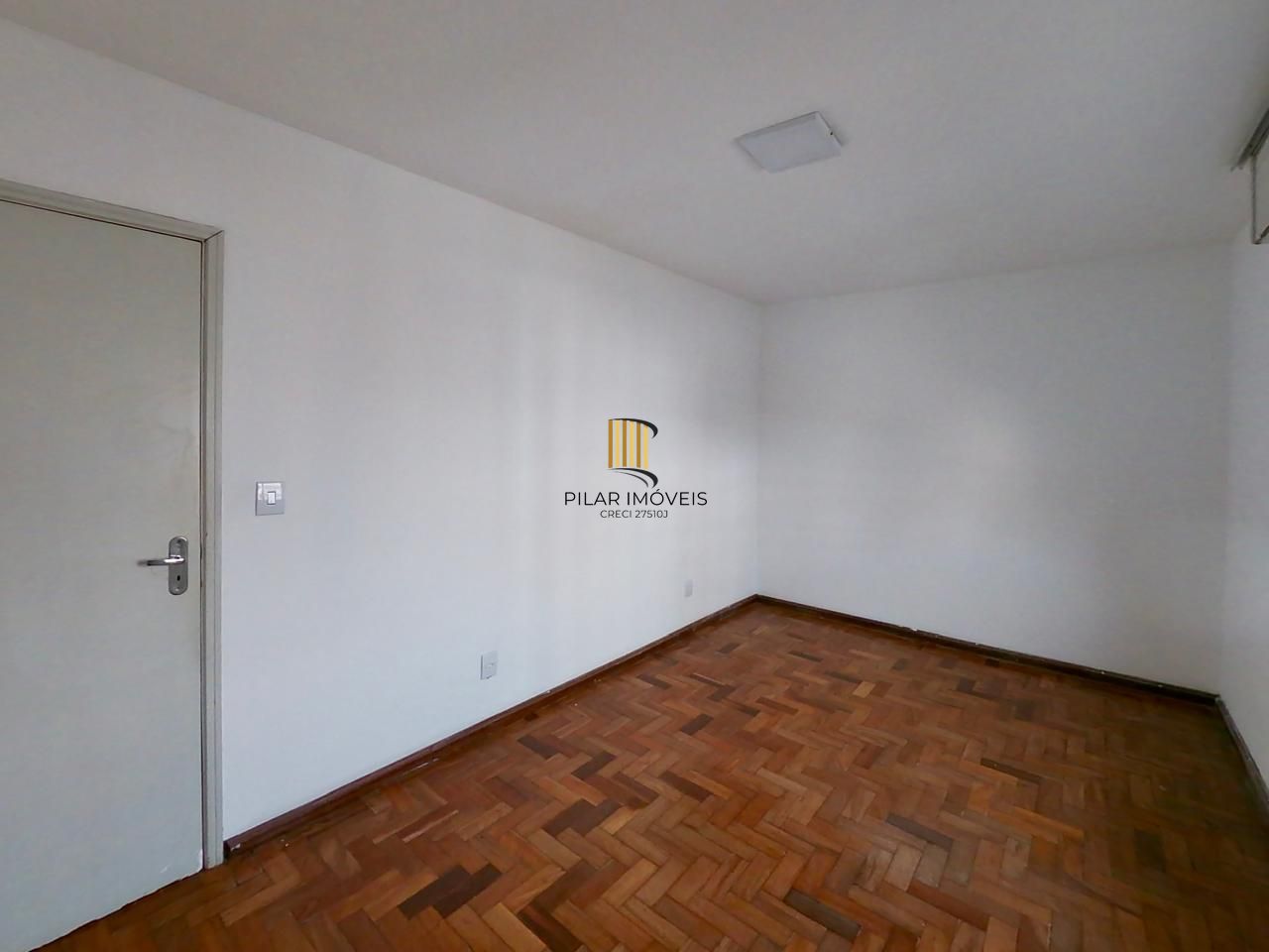 More na Cidade Baixa, a poucos passos da Redenção