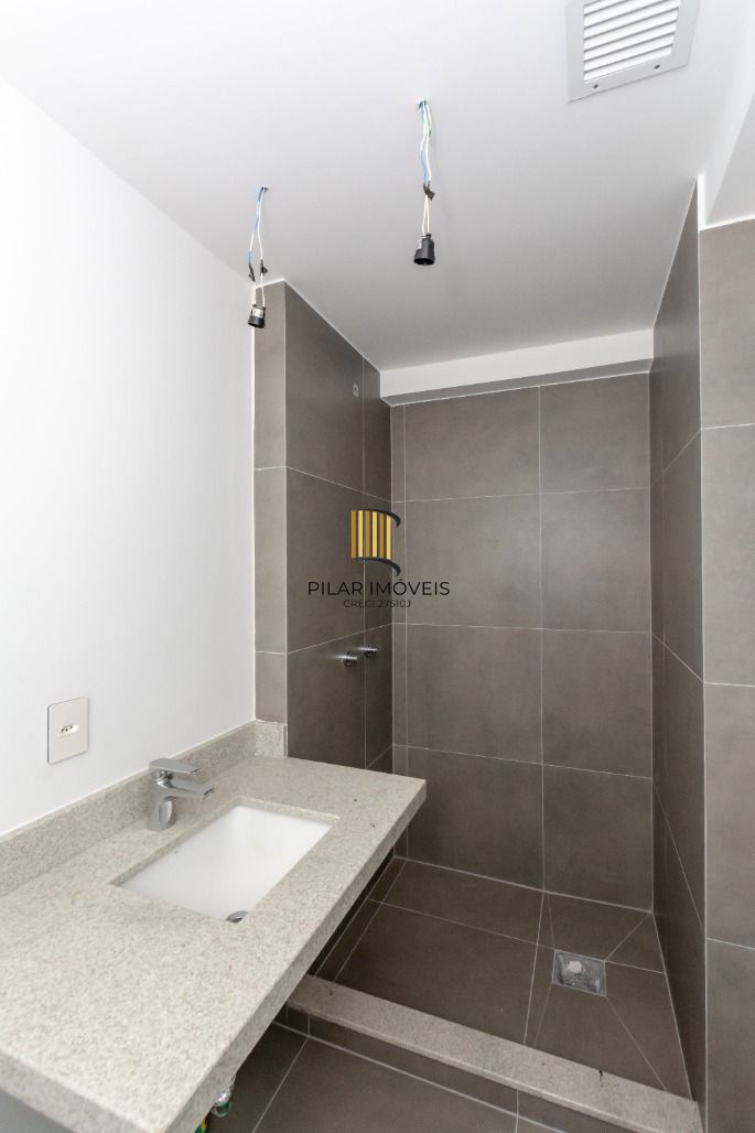 APARTAMENTO 3 DORM. 1 SUÍTE + VAGA 76M²  NAVEGANTES - PORTO ALEGRE