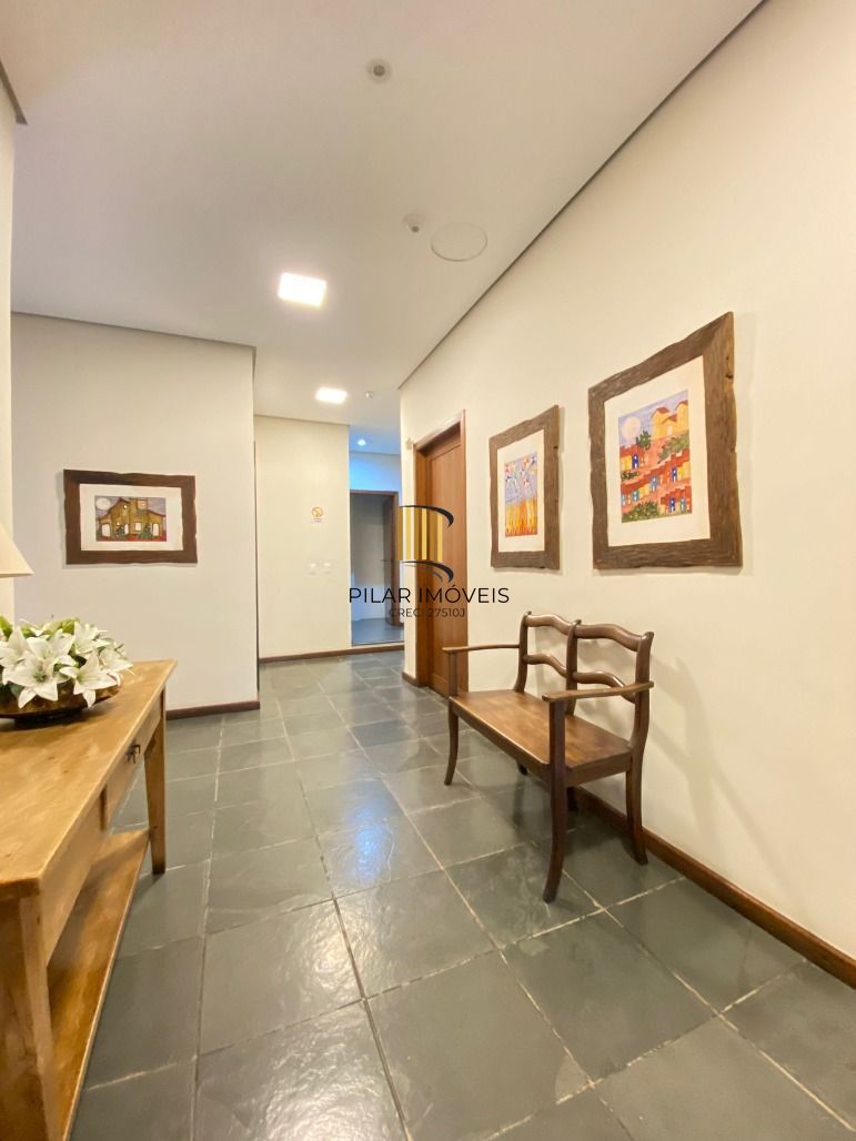 Cobertura 196m² 3 dorm. 1 Suíte + 2 vagas Petrópolis - Porto Alegre