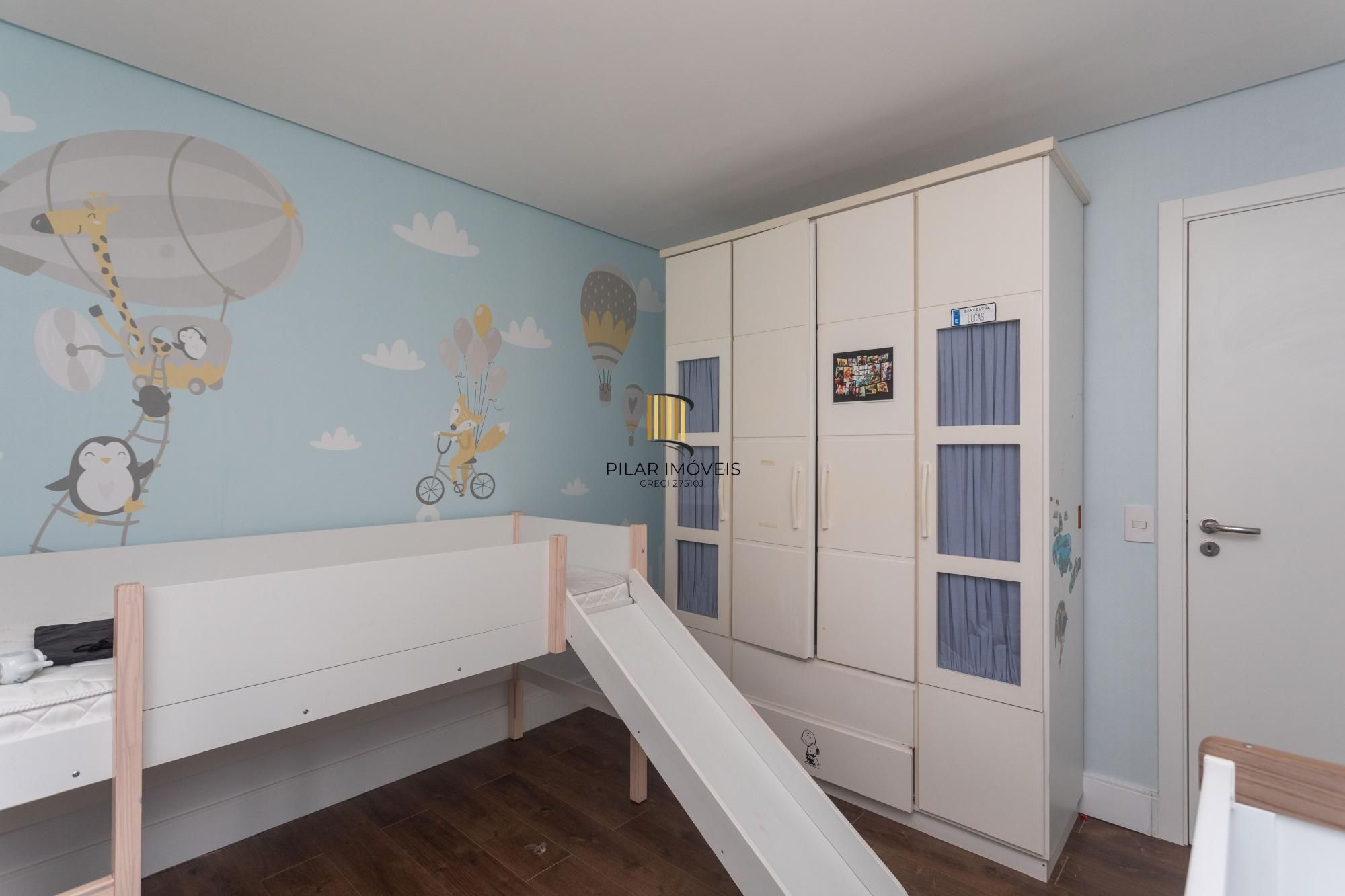 Apartamento com 207 m2 no Rio Branco com 3 vagas