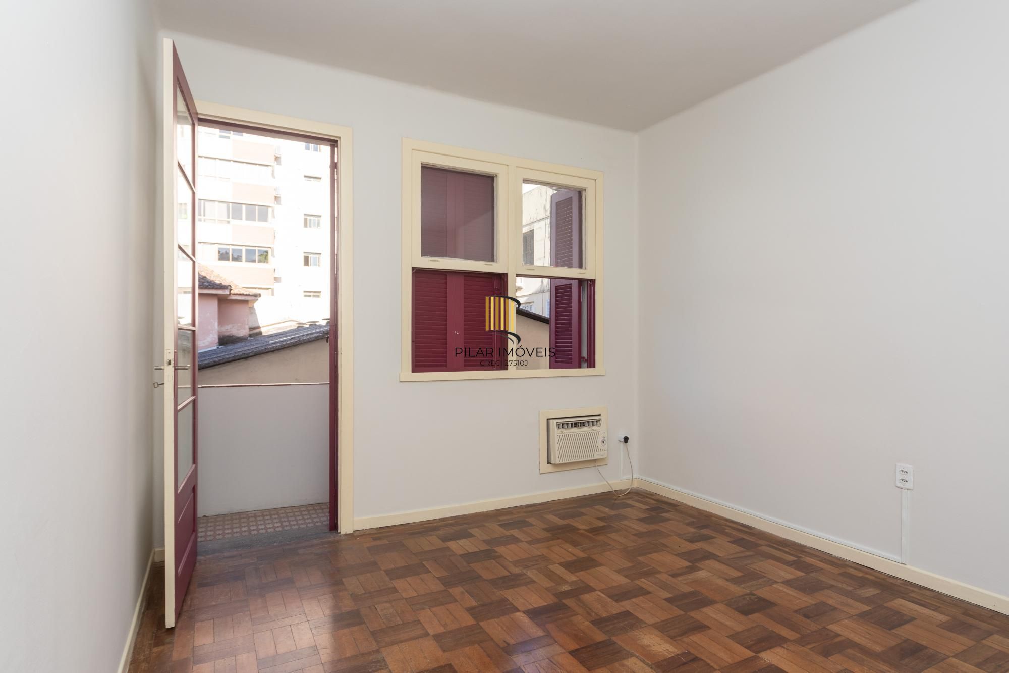 Apartamento à Venda – 74m² | 2 Dormitórios | Menino Deus – Porto Alegre/RS