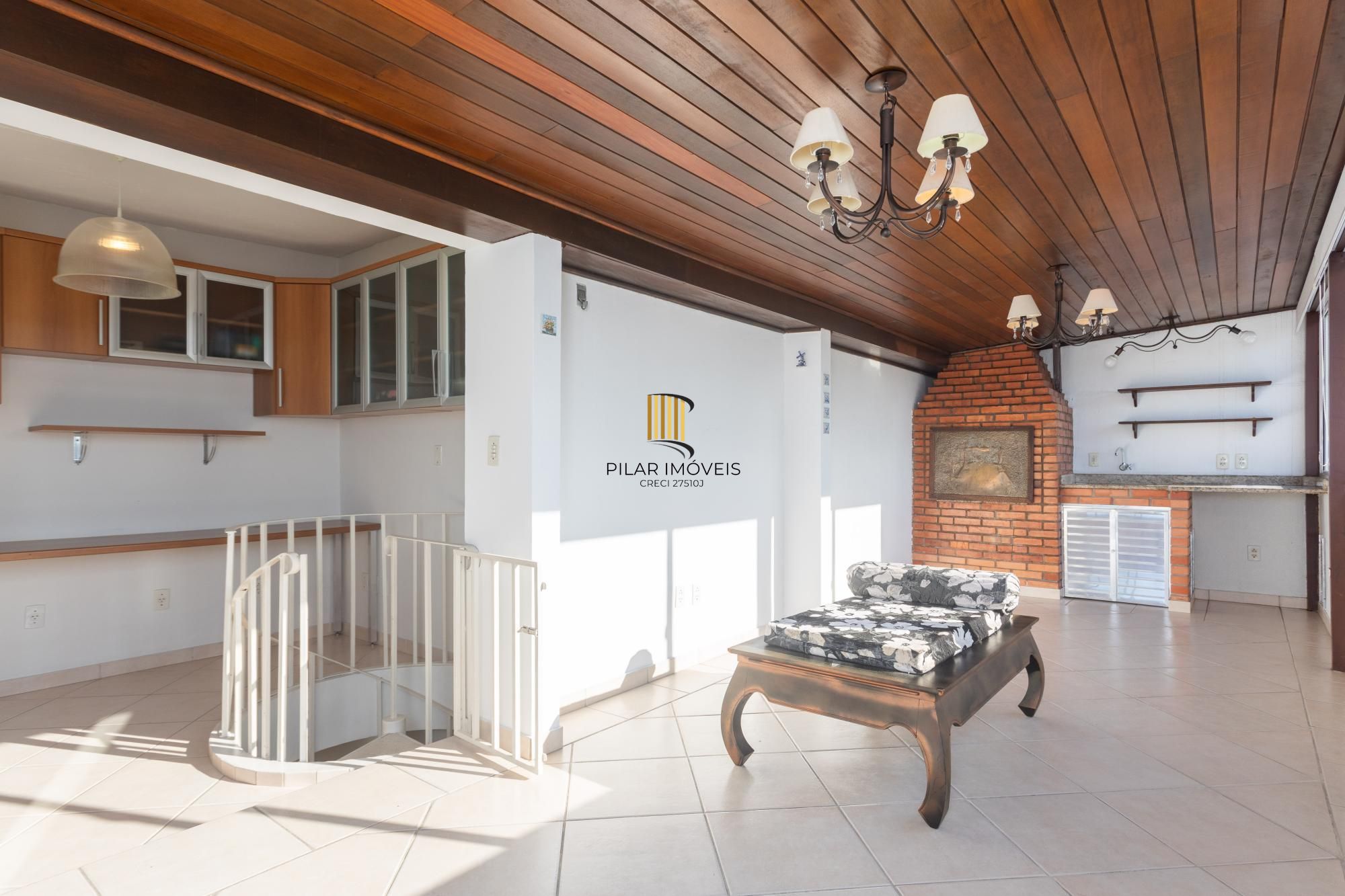 Cobertura - duplex à venda em Medianeira com 142m² 2 suítes, 1 vagas