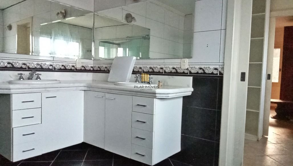 Casa de Condomínio 3 dormitórios no bairro São Lucas
