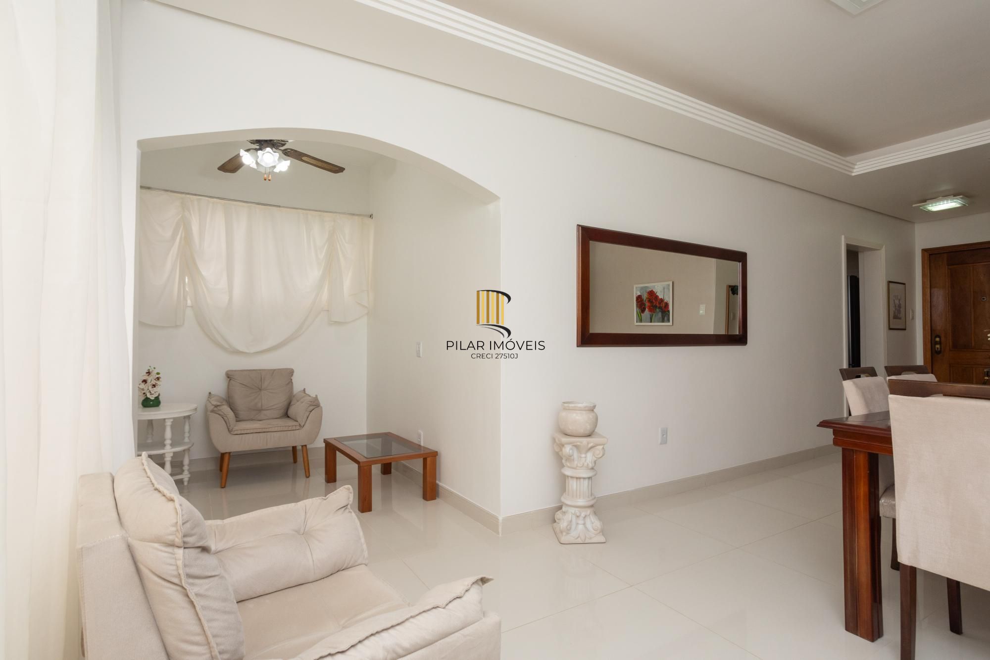 Garden espaçoso com 4 quartos no Menino Deus