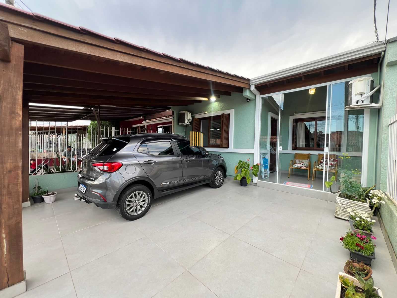 Casa na zonal de 3 dormitórios