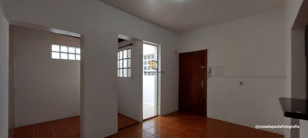 Oportunidade Única! JK Térreo com Pátio na Cidade Baixa!