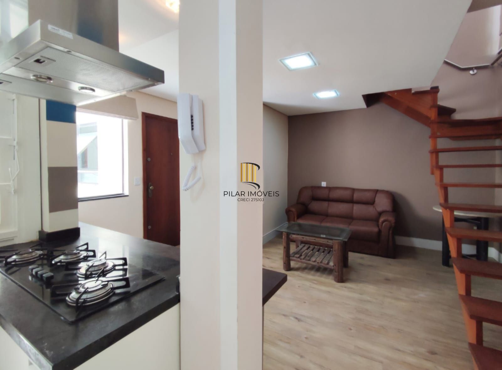 Cobertura Duplex Reformada com 115m² no Bairro Auxiliadora