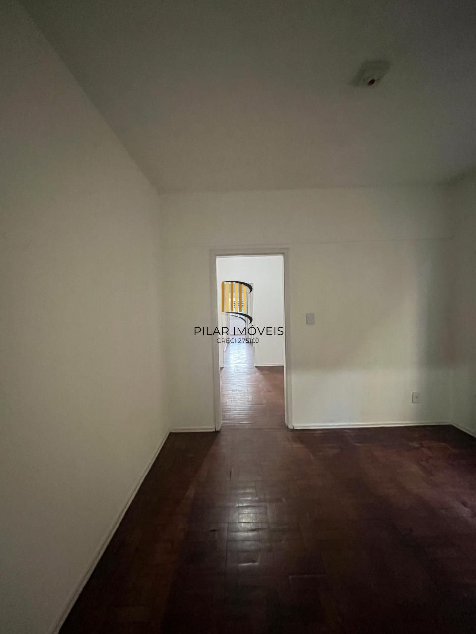 Apartamento 3 dormitórios com 97m2 privativos no Centro Histórico