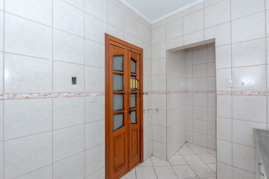 2 dormitórios junto à Redenção