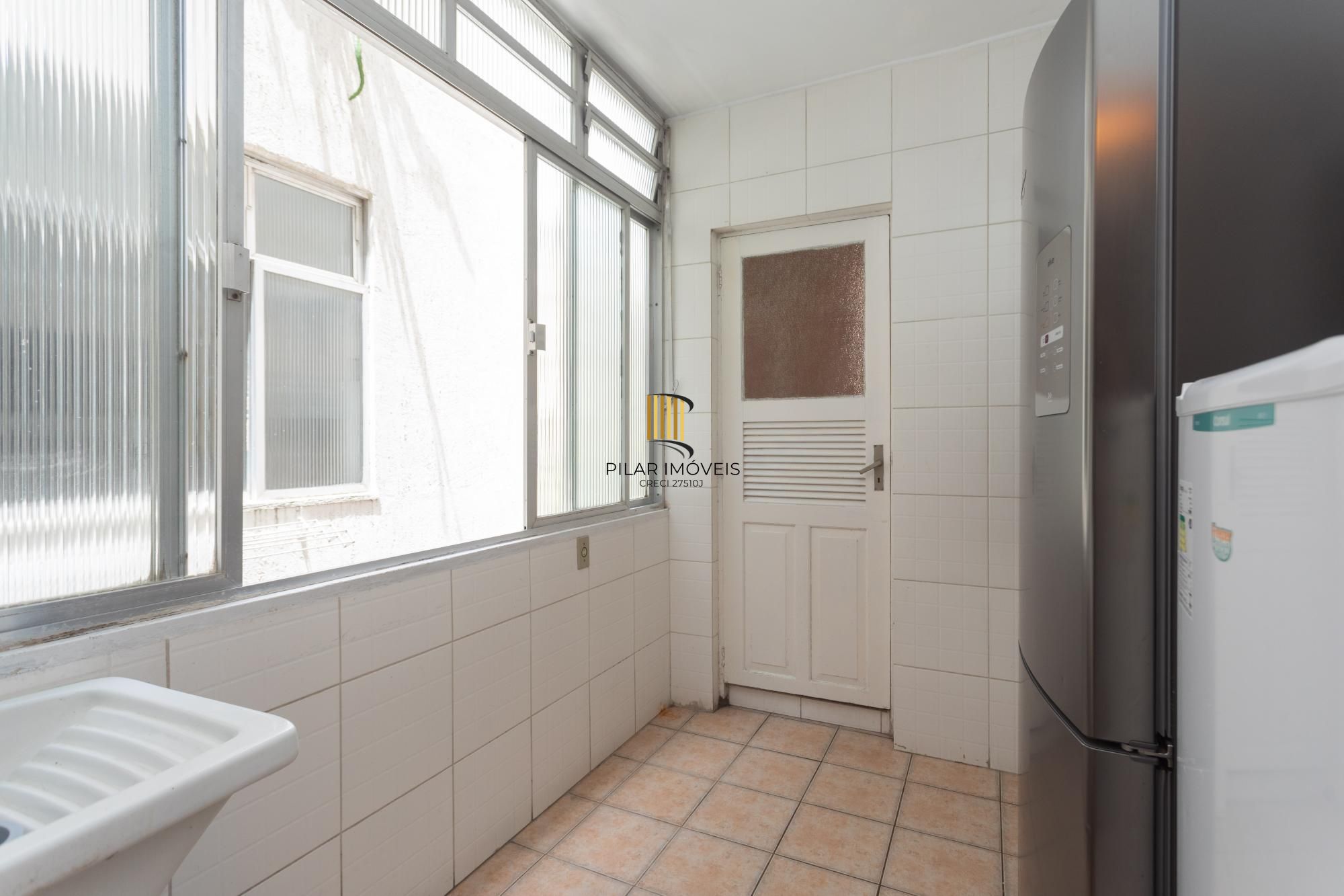 Apartamento 3 Dormitórios com Suíte e Garagem na Cidade Baixa – Próximo à Redenção