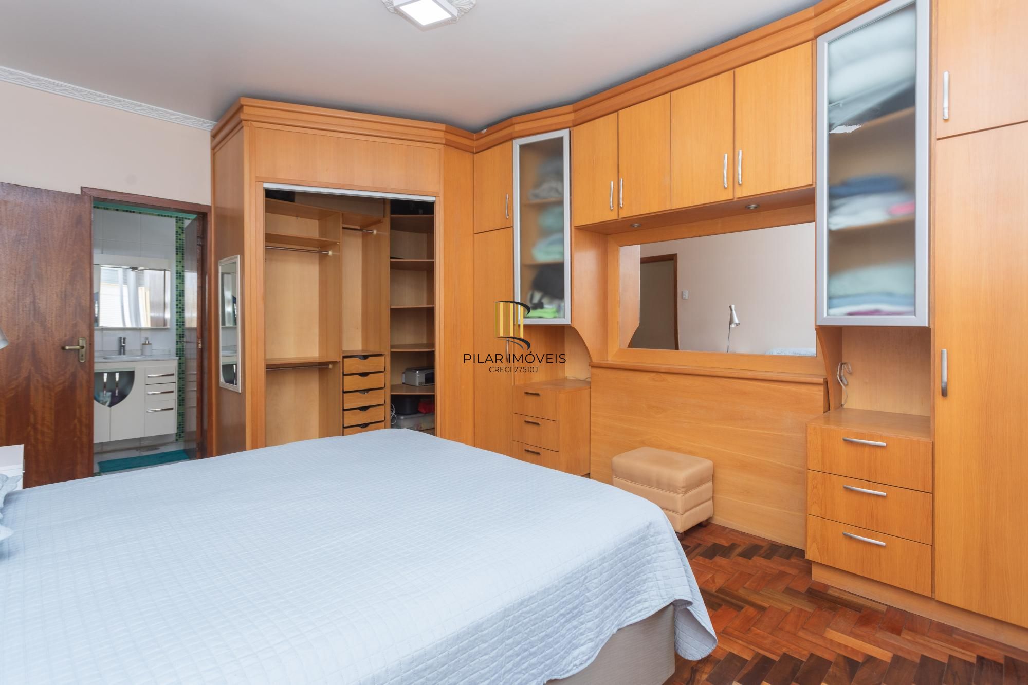 Apartamento 3 Dormitórios com Suíte e Garagem na Cidade Baixa – Próximo à Redenção