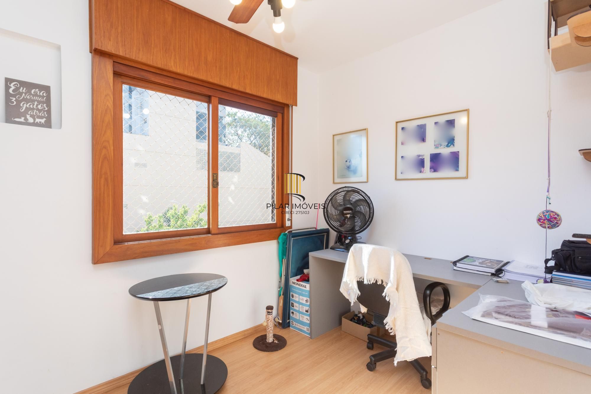 More no Petrópolis! 3 Dormitórios, Suíte, 2 Vagas e Totalmente Mobiliado