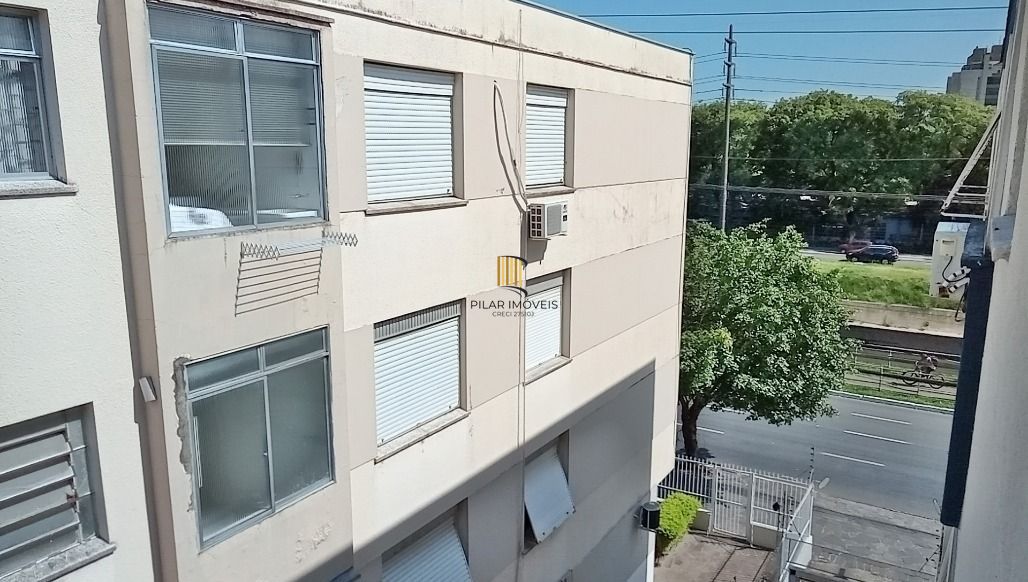 Apartamento 2 dormitórios no bairro Azenha