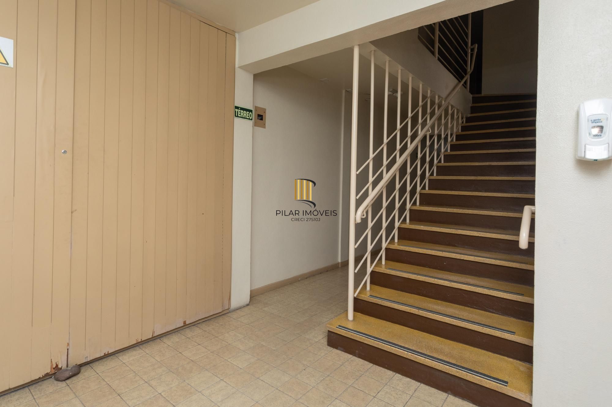 Apartamento Garden de dois dormitório Reformado passos da Redenção.