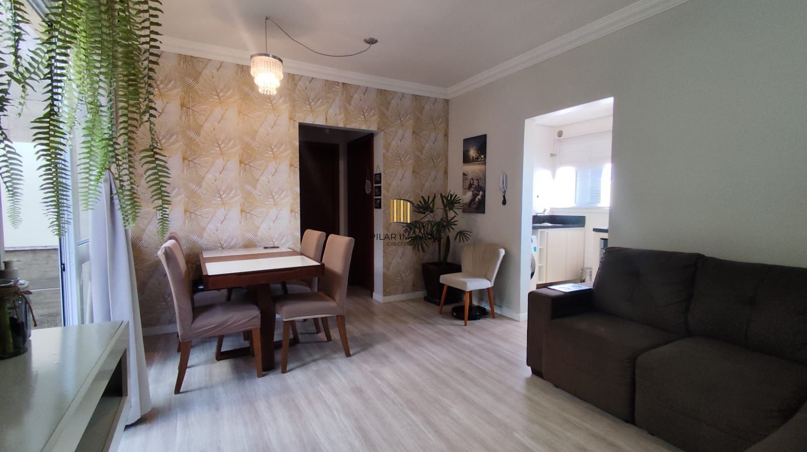 Apartamento em Cachoeirinha com suíte e sacada