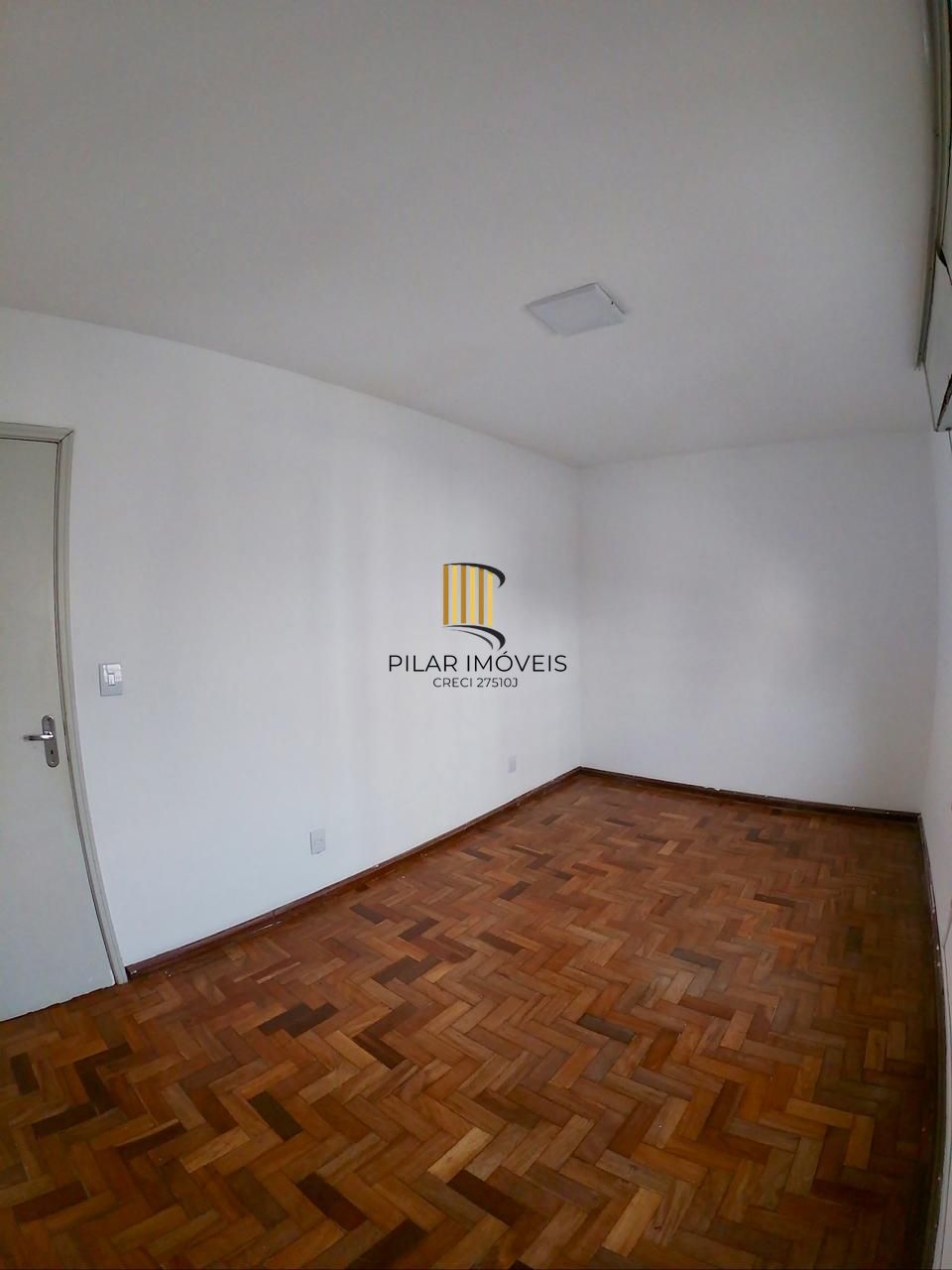 More na Cidade Baixa, a poucos passos da Redenção