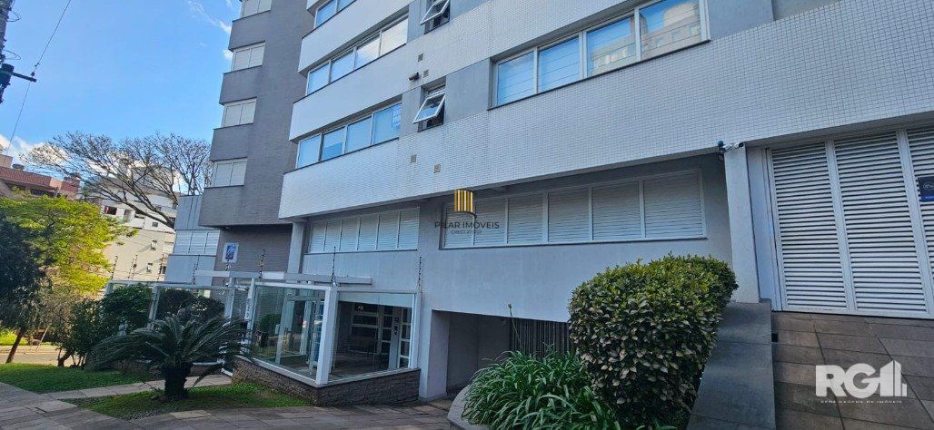 Lindo Apartamento Mobiliado de 1 domitório com 1 Suíte e Sacada