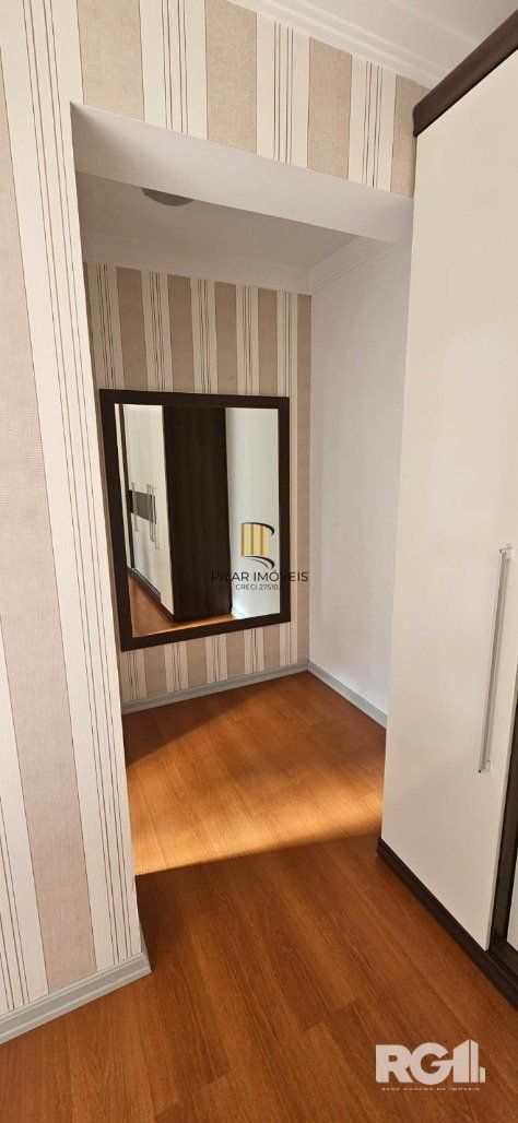 Lindo Apartamento Mobiliado de 1 domitório com 1 Suíte e Sacada
