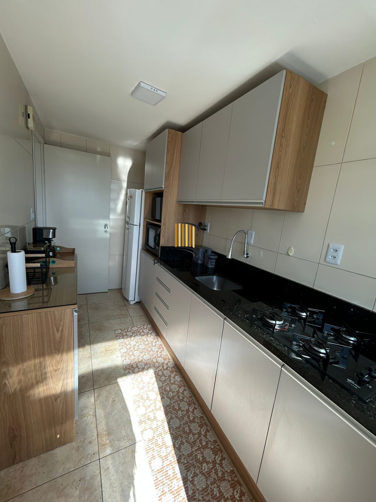 LINDO APARTAMENTO 1 DORMITÓRIO NA ZONA SUL DE PORTO ALEGRE