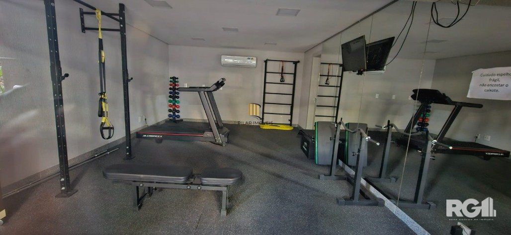 Lindo Apartamento Mobiliado de 1 domitório com 1 Suíte e Sacada