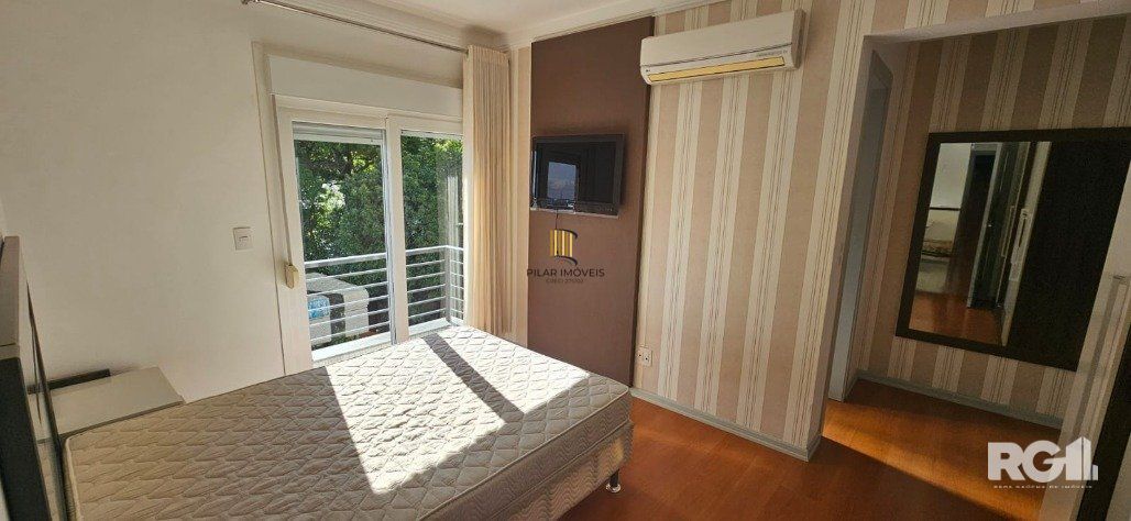 Lindo Apartamento Mobiliado de 1 domitório com 1 Suíte e Sacada