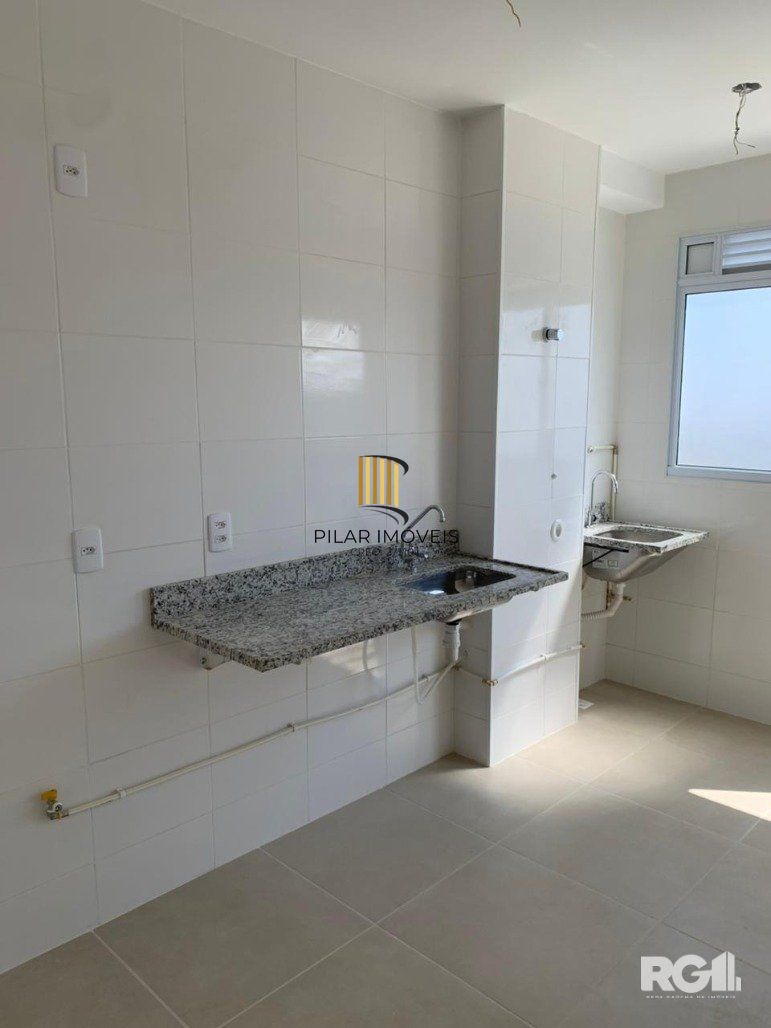 Apartamento 2 dormitóriosno Bairro Camaquã com vista para o Guaíba