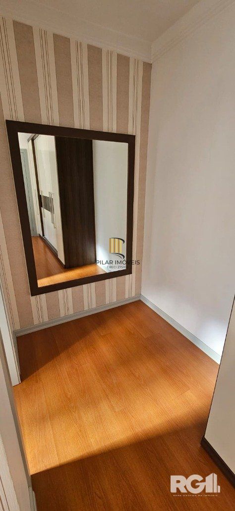 Lindo Apartamento Mobiliado de 1 domitório com 1 Suíte e Sacada