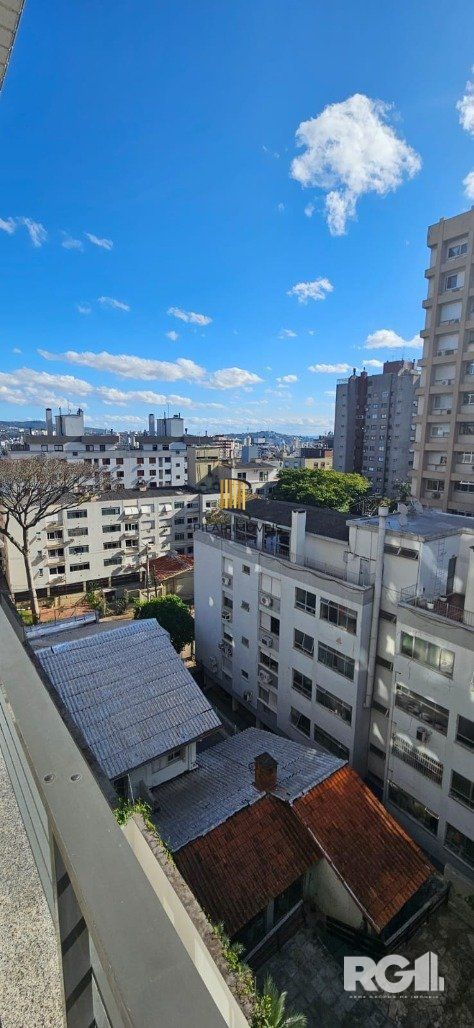 Lindo Apartamento Mobiliado de 1 domitório com 1 Suíte e Sacada