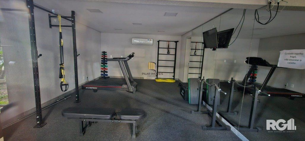 Lindo Apartamento Mobiliado de 1 domitório com 1 Suíte e Sacada
