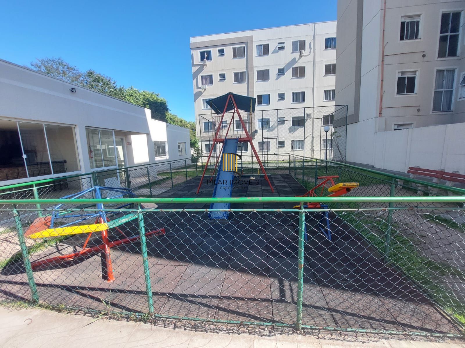 Apartamento 2 dormitórios no bairro Restinga