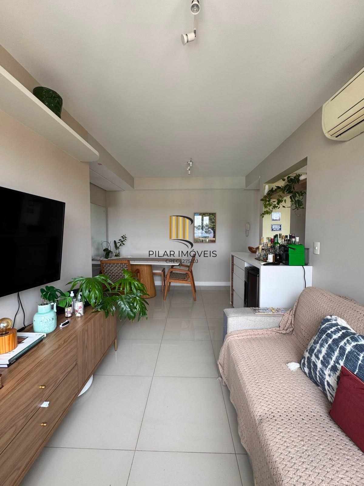 Apartamento 2 dormitórios com vaga no Menino Deus
