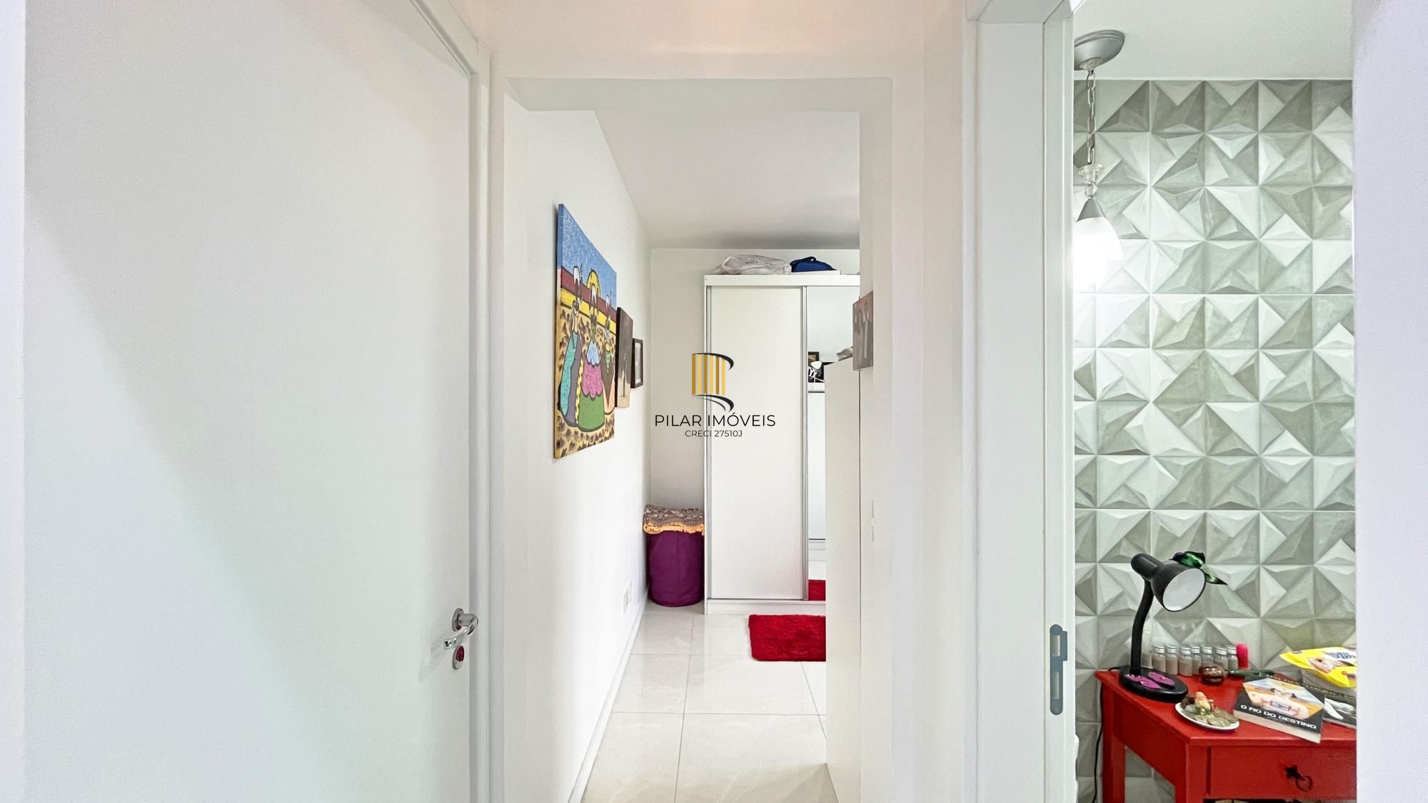 Apartamento 82m² - três dormitórios, suíte, duas vagas de garagem