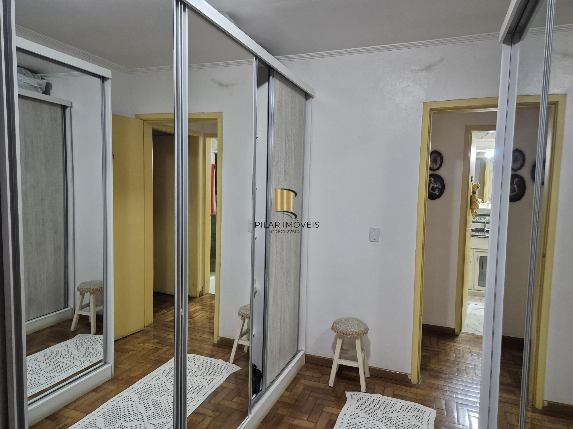 Cobertura com lareira, churrasqueira e 2 vagas