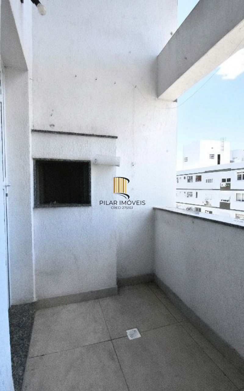 APARTAMENTO 2 DORMITÓRIOS COM 1 VAGA E SACADA COM CHURRASQUEIRA