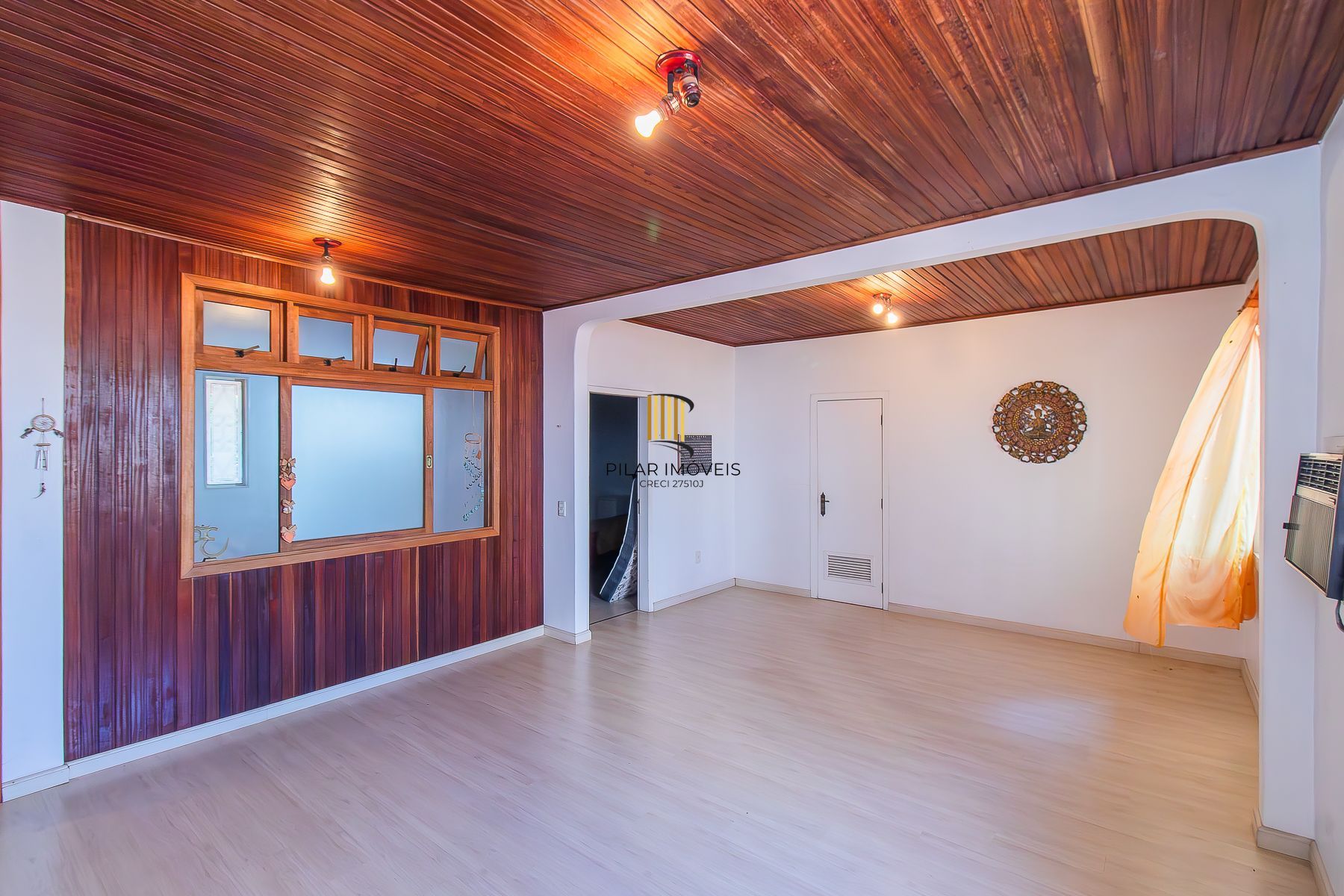 Casa com 5 dormitórios e muito mais