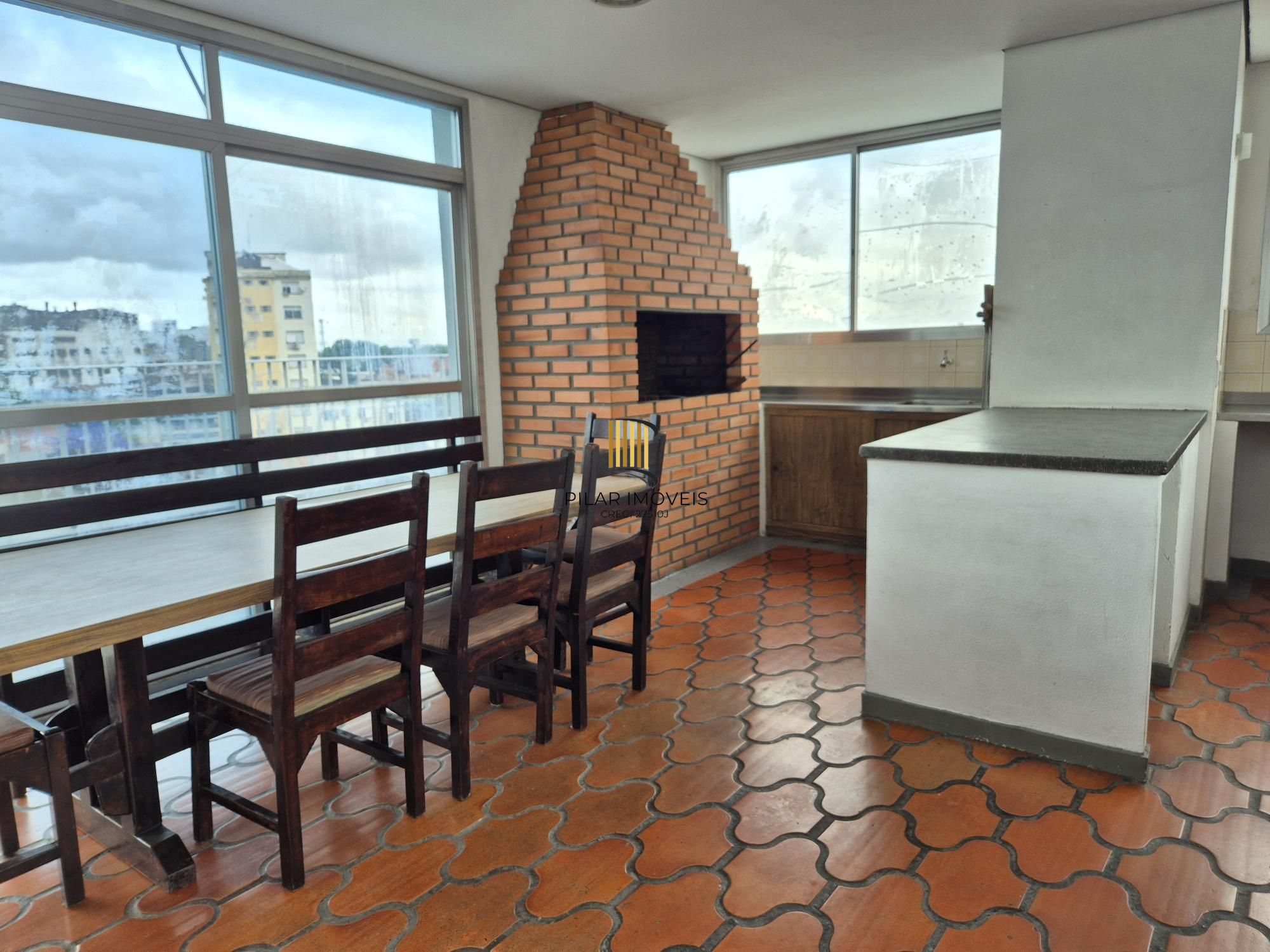 2 Dormitórios com vaga