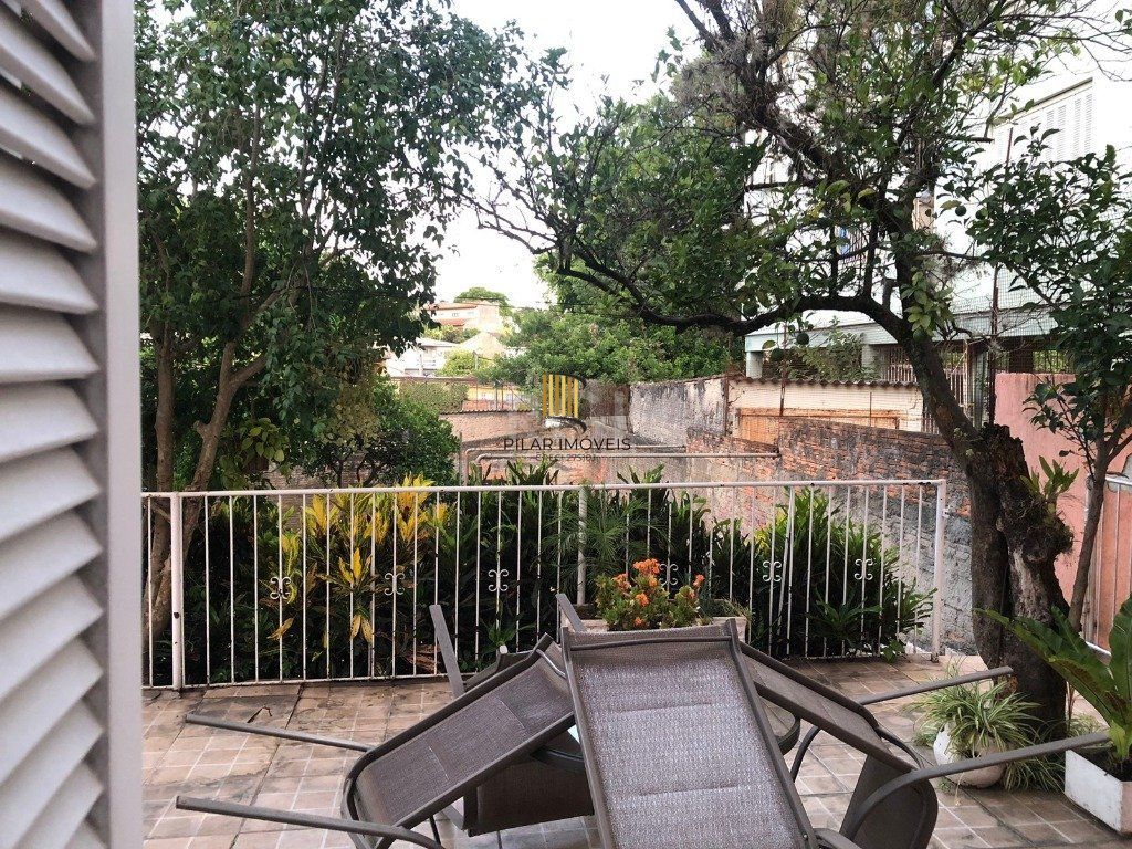 casa - 3 dorm - 4 vagas - 240,00 m² - Glória