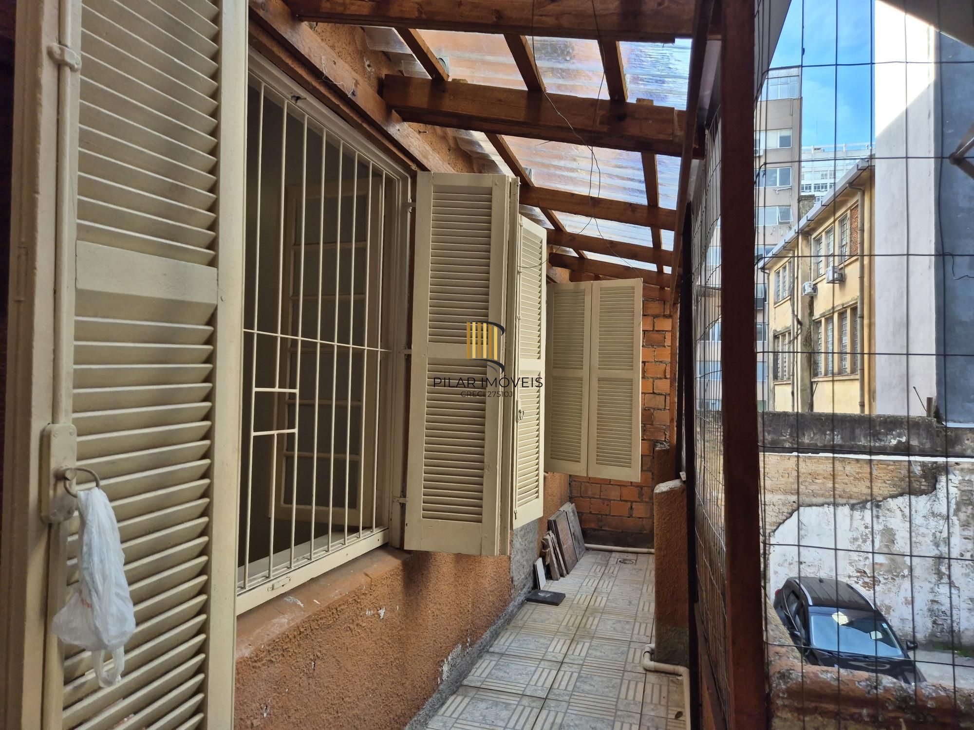 2 dormitório com área externa e churrasqueira