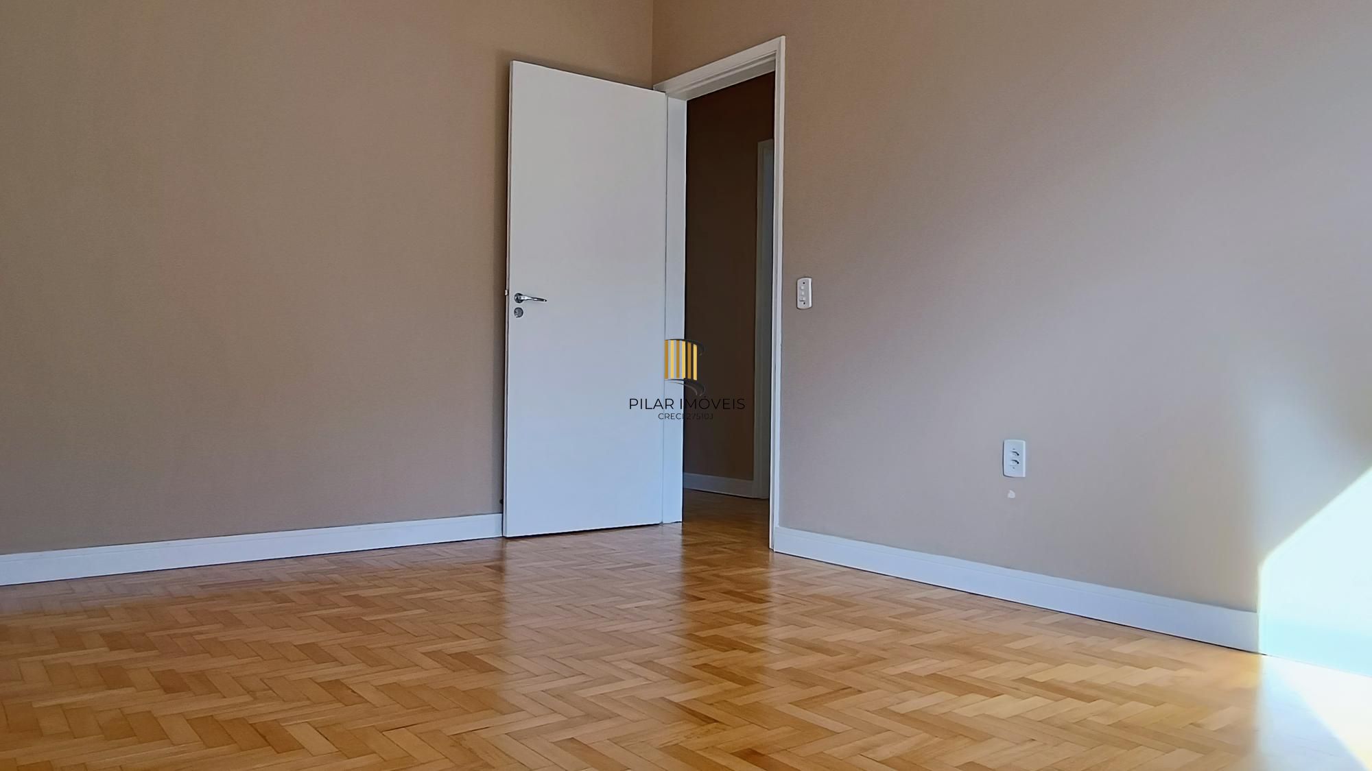 Apartamento 3 dormitórios 1 vaga no Bairro Floresta