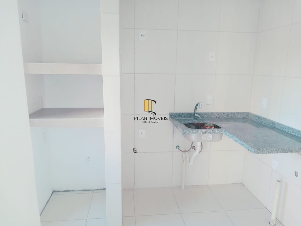 Apartamento dois dormitórios com vaga para um carro escriturada e coberta
