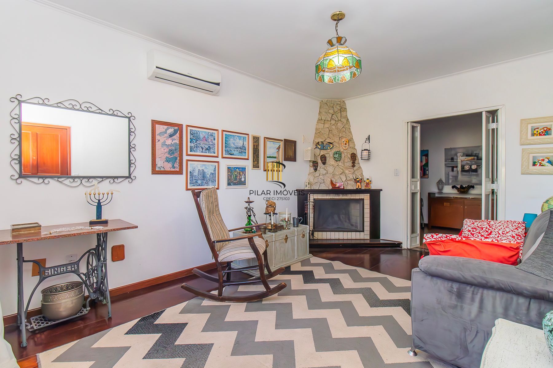 Casa 4 dormitórios no bairro Espírito Santo