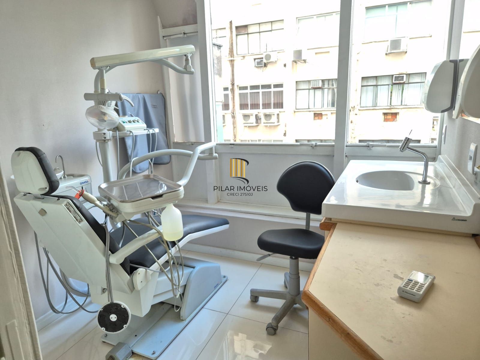 Sala ideal para consultório odontológico - Pilar Imóveis