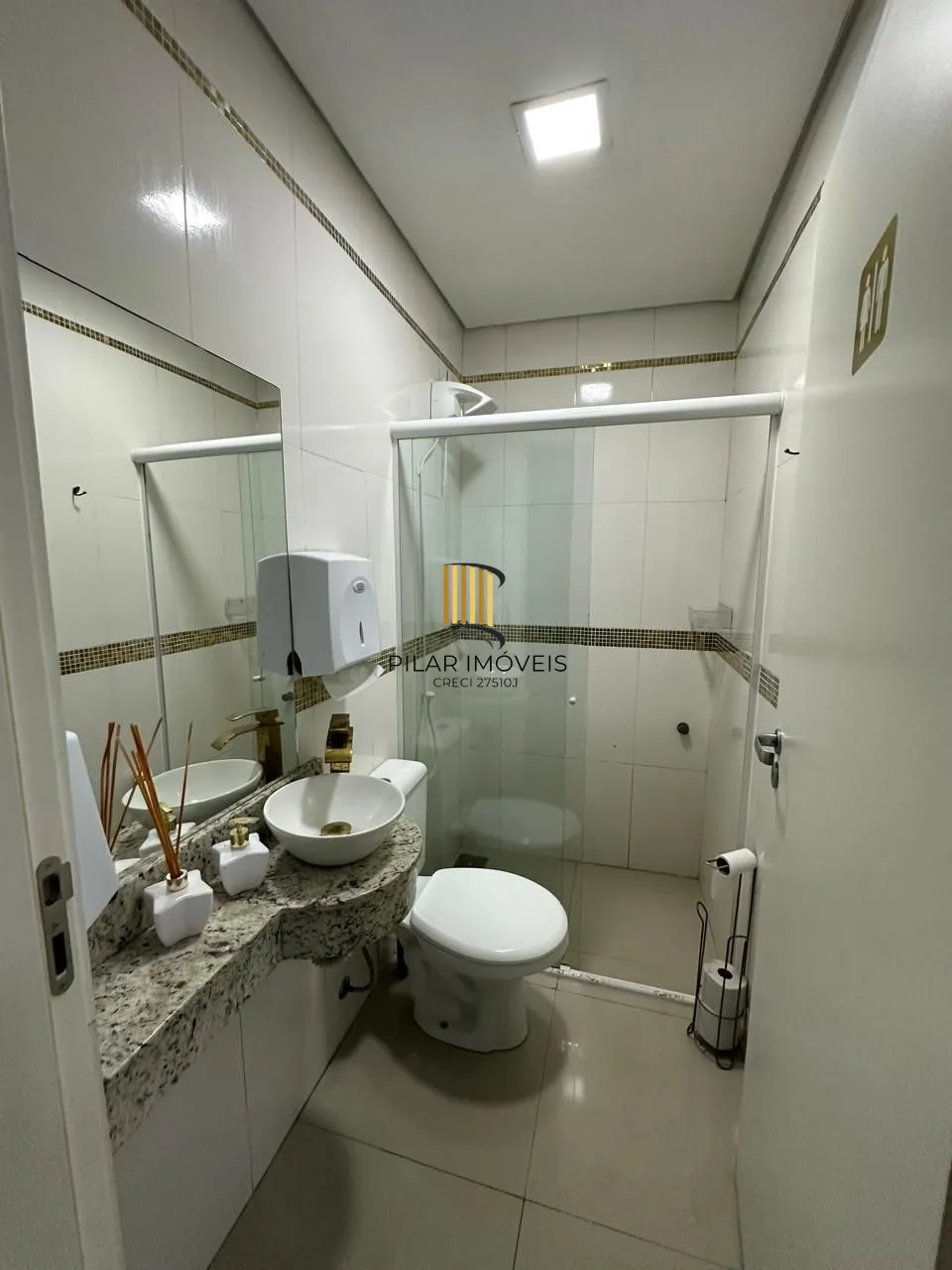 sala comercial completa