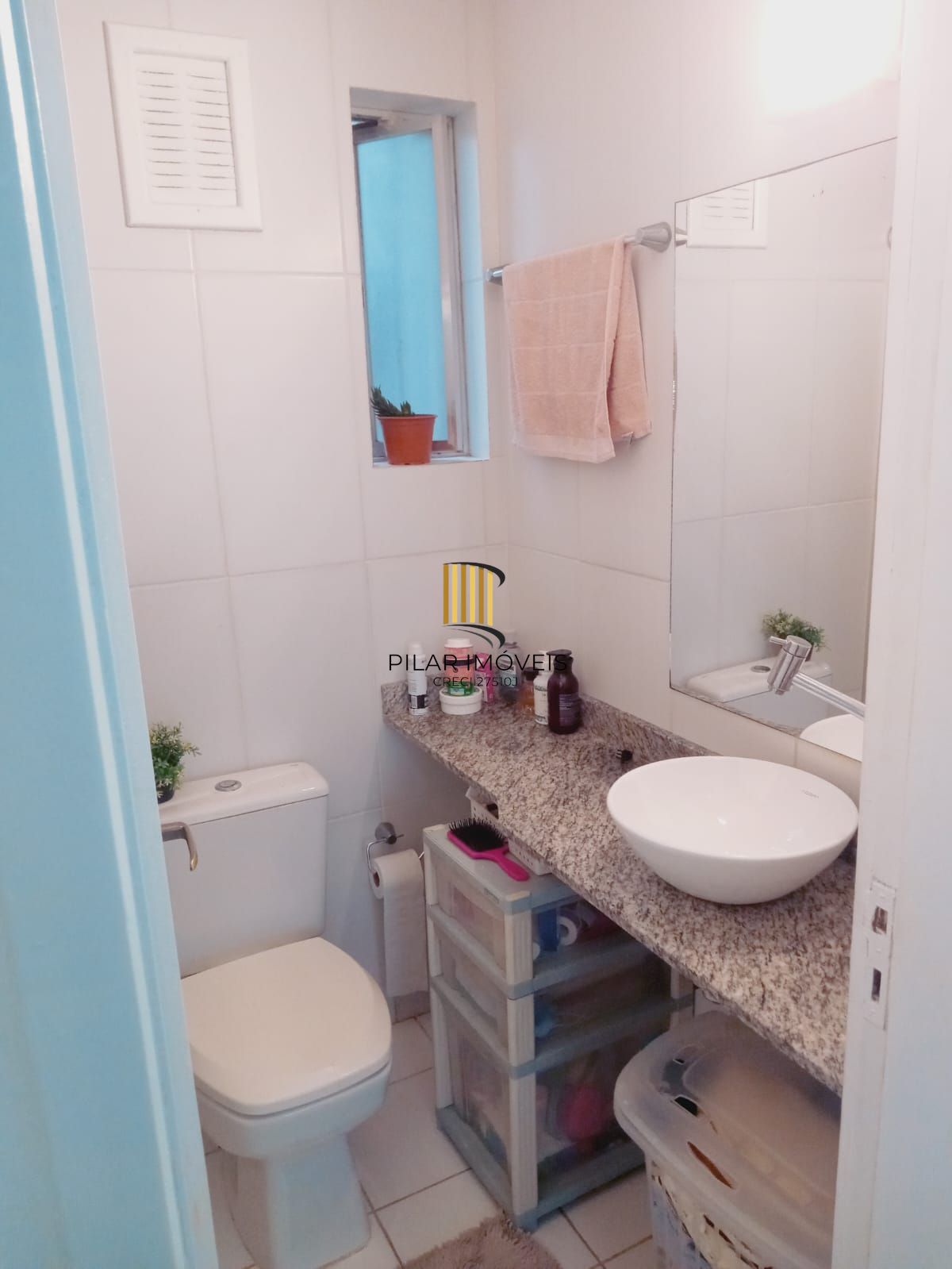 Apartamento diferenciado, dois dormitórios - Estacionamento