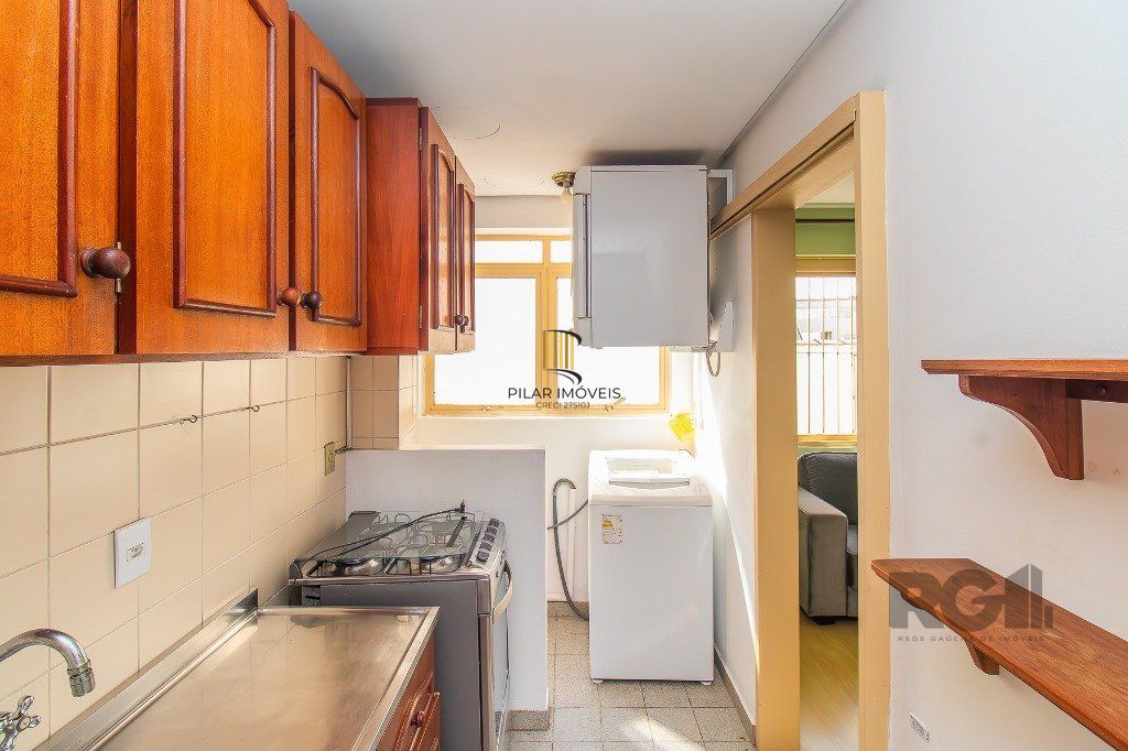 APARTAMENTO 1 DORMITÓRIO SEMI-MOBILIADO COM 34,94m² privativo - CIDADE BAIXA
