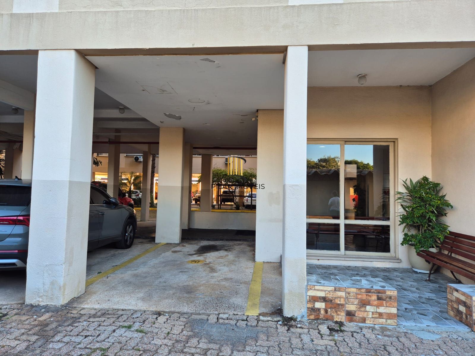 Dois dormitórios com infra estrutura